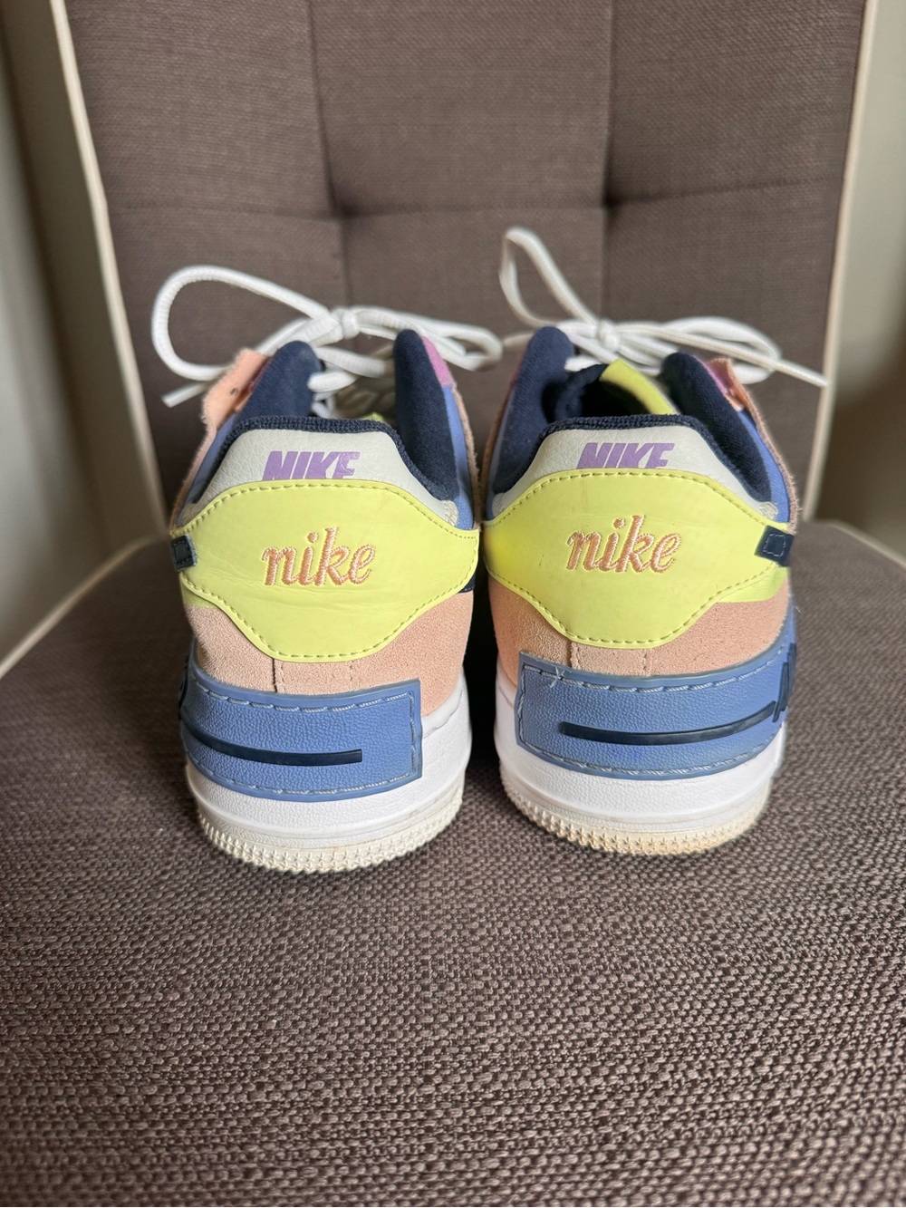 Nike Women’s Air Force 1 Shadow Sneakers - Picture 6 of 8